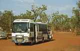 663__Met de bus van Darwin naar Adelaide, op camping in Kakadu